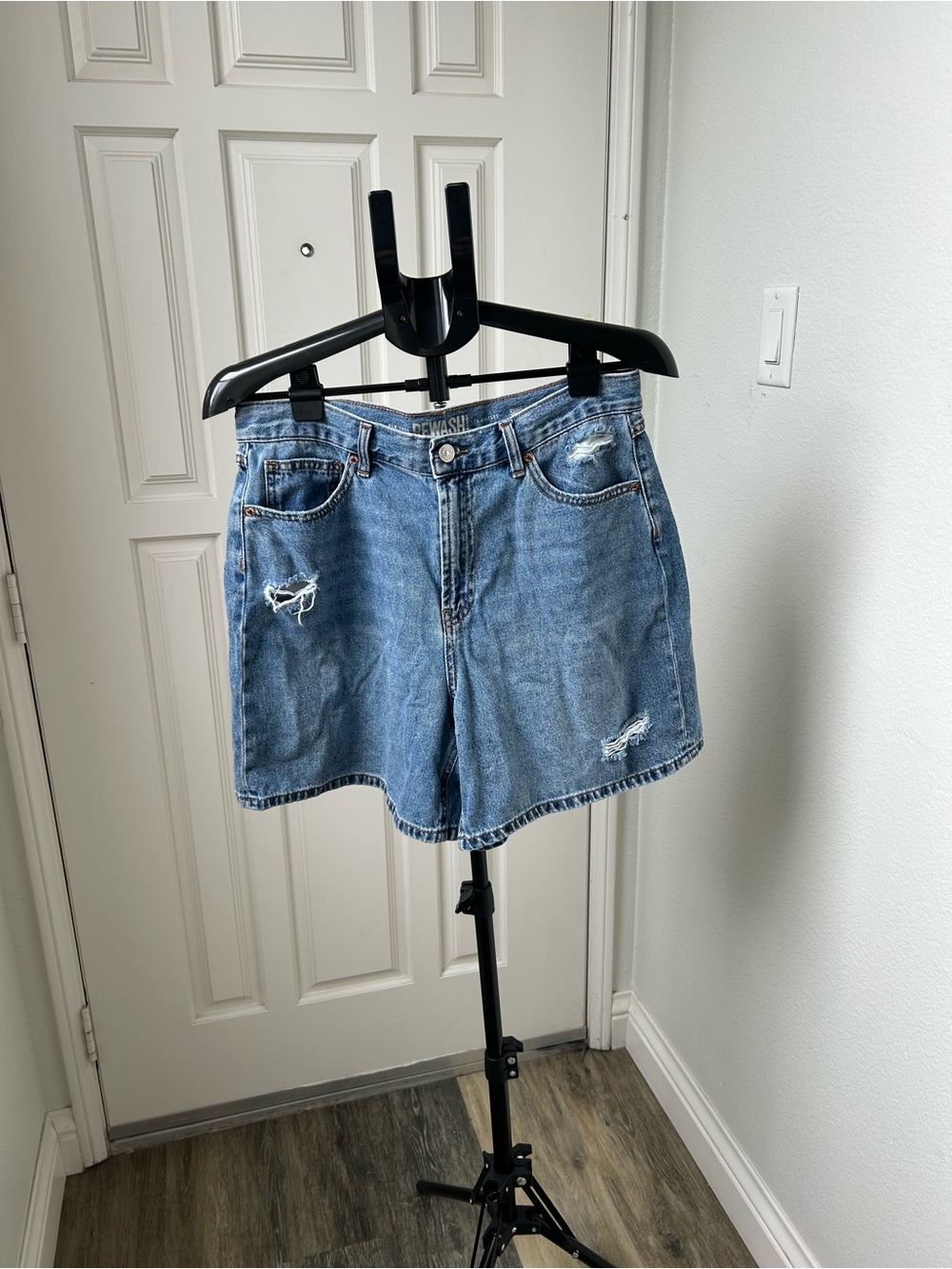 Rewash Distressed Denim Jorts Shorts Size 11/30 100% Cotton Light Wash